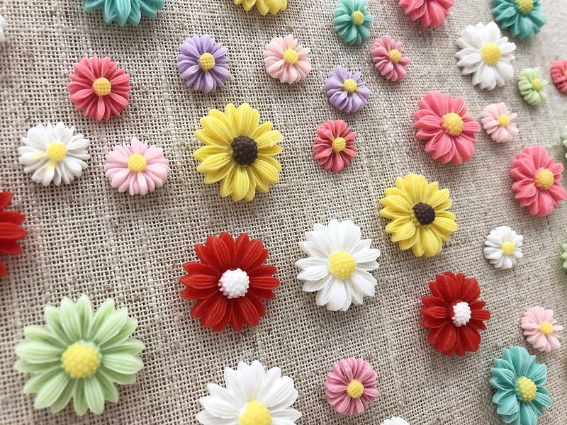 Temoyj Decorative Thumb Tacks 24 Pcs Colorful Cute Pushpins for CorkBoard,Feature Wall, Office Organization or Home¡­ (Butterfly) - Image 3